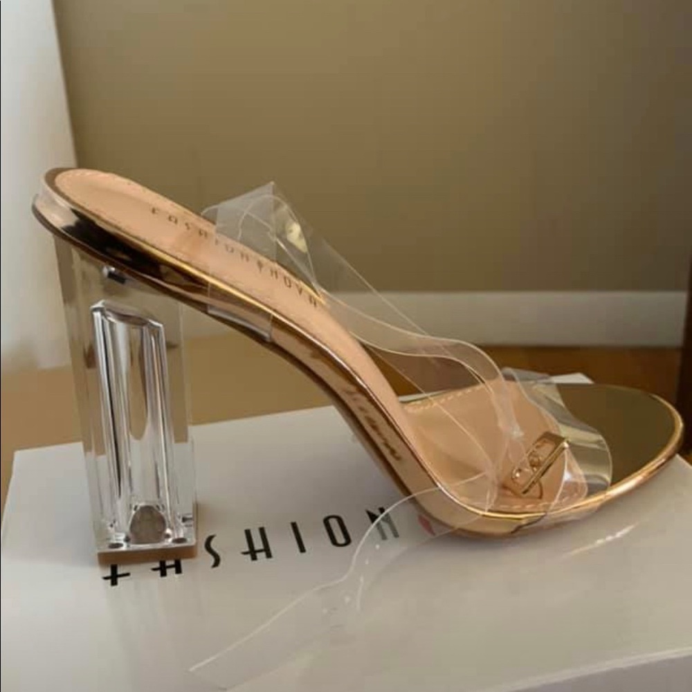Glass slipper FashionNova